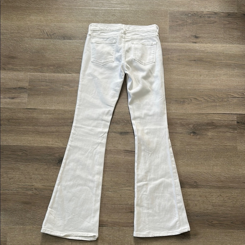 FRAME Flare Jeans - Picture 6 of 9